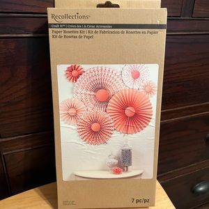 7 Piece Paper Fan Set